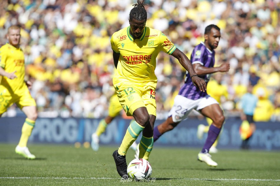 这值得国足 这值得国足